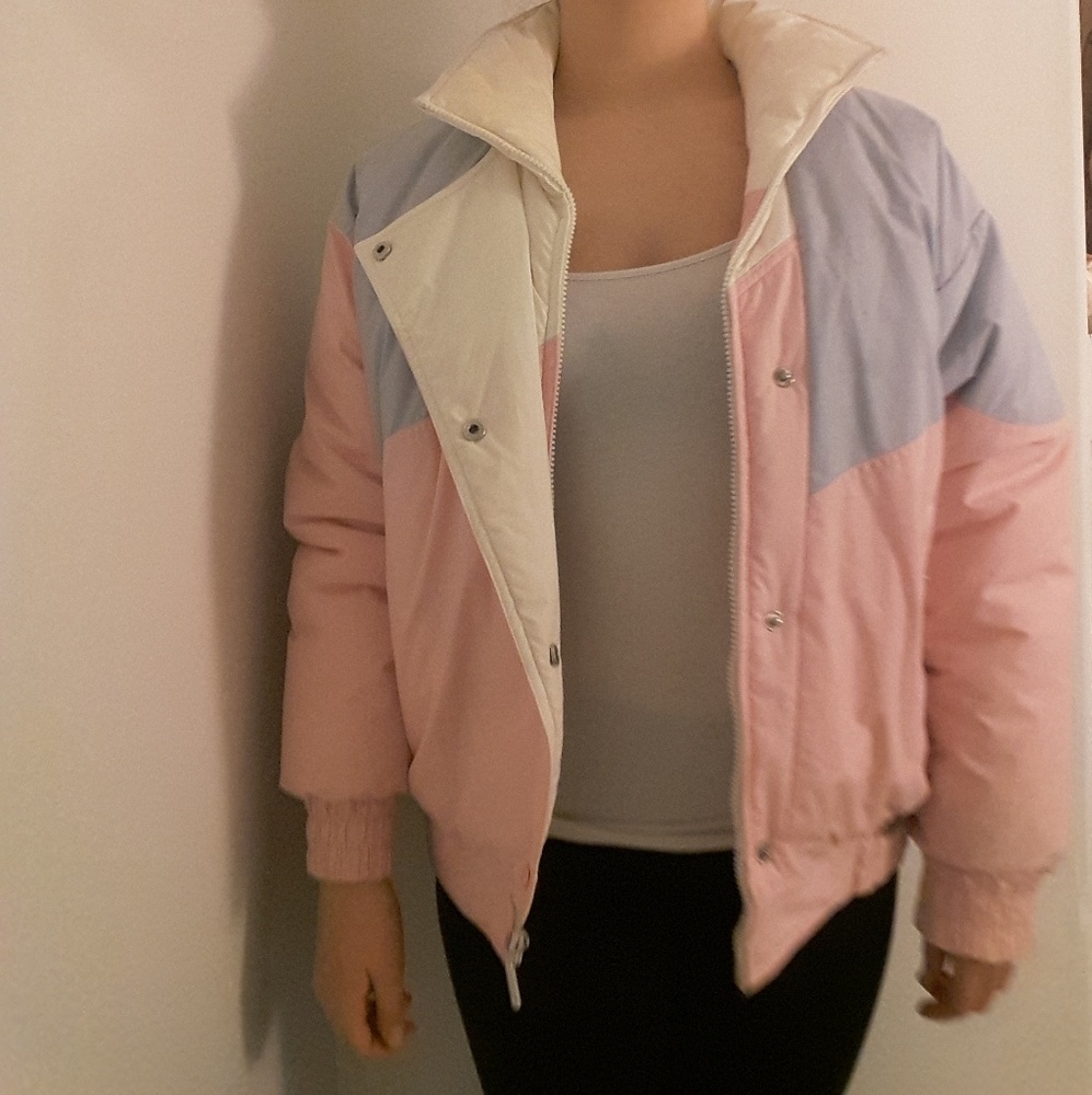 PASTEL PUFFER JACKET LARGE FITS MEDIUM